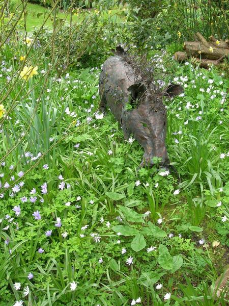 Sculpture d'un sanglier