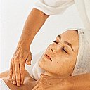 L'extraordinaire soin shiatsu lumière pour obtenir instantanément un visage détendu et apaisé