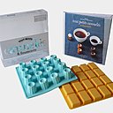 Un livre + les moules de mini cannelés et mini financiers !