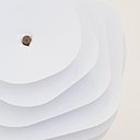 Dans ses recherches pour « domestiquer l’eau », Olivier Gassies propose une série de collecteurs destinés à favoriser l’utilisation de ressources alternatives dans l’habitat. Il s’agit de remplacer l’eau du robinet par la pluie, la rosée ou encore l’eau obtenue grâce à l’humidité ambiante. Olivier Gassies-VIA. Point du jour / Ondée / Averses.  Prototypes. ©Olivier Gassies.