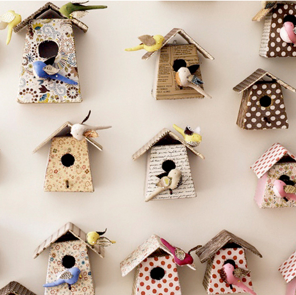 Réalisées avec des tissus vintage, les nichoirs de Tamar Mogendorff