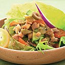 Une salade délicatement assaisonnée au bouquet méridional