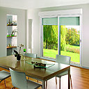 Les fenêtres coulissantes permettent une économie d’espace importante. Discrète, elle s’intègre dans tous les intérieurs, Point P.