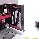 Astucieuse, la malle penderie Lady Doll avec ses tiroirs pour ranger tout les vêtements Astucieuse, la malle penderie Lady Doll avec ses tiroirs pour ranger tout les vêtements