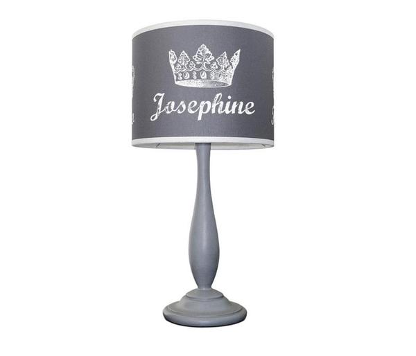 Sur le site « just4me.fr », personnalisez une kyrielle d'objets à l'instar de la lampe Joséphine