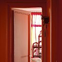 Cage à oiseaux, Maison Fassier, table basse, Mis en Demeure, tapis, Hartley’s.