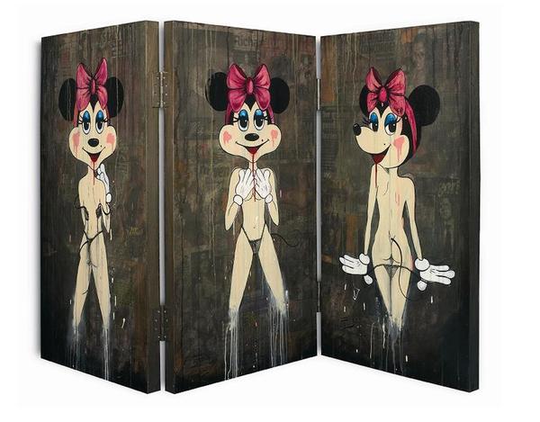 Représentations pour le moins originales sur les 3 panneaux de bois de récupération, recouverts devant et derrière. Papiers de récupération collés sur le bois – peinture et vernis. H.112 x L.183 cm. James Holdsworth. Pièce unique. Prix sur demande. Stephanie Hoppen Gallery, Londres