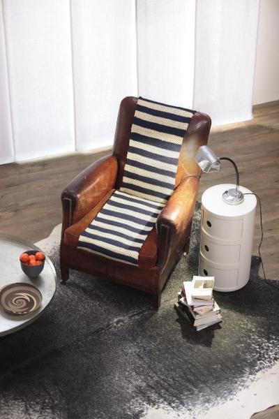 Votre fauteuil club prend une toute nouvelle allure en noir et blanc