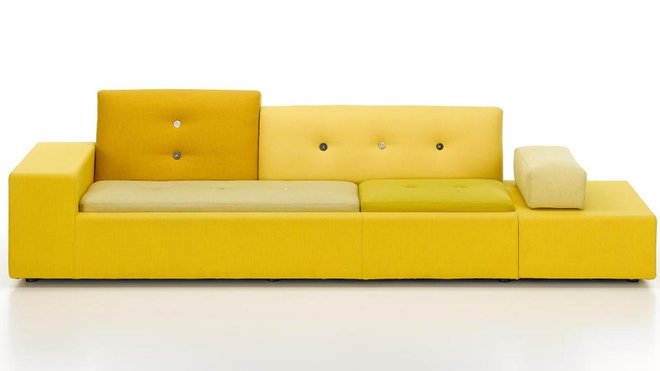 La structure du canapé Polder de Vitra se révèle basse, plate et horizontale. Pour ce canapé, la designer Hella Jongerius a sélectionné cinq associations de couleurs et de qualités de tissu harmonisées, auxquelles elle donne du relief au moyen d’un fil haute technologie et de grands boutons en matériaux naturels.