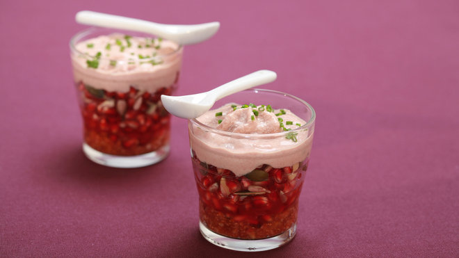 Un concassé fruité que surplombe élégamment une touche d’espuma de mousse de canard Un concassé fruité que surplombe élégamment une touche d’espuma de mousse de canard