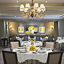 Gastronomique, la décoration du restaurant est signée Pierre-Yves Rochon