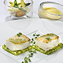 Le turbot façon Abeille, parfaitement cuit sur son lit d'asperges