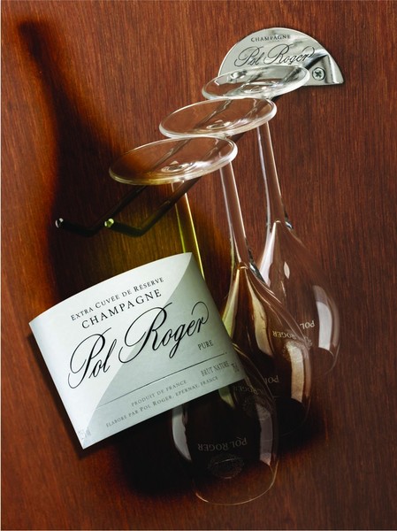 Bonus chez Pol Roger: un porte-verres mural