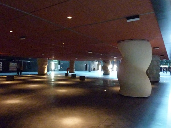 Philippe Starck : colonne spirale