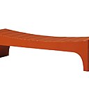 Intégralement gainé de cuir, le banc Gus trouve sa place au pied d'un lit, pour séparer deux pièces ou encore devant une cheminée