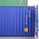 Les containers gardent leur côté brut en étant décalés