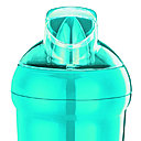 Une touche de turquoise pour cette sorbetière. Cuve en inox, corps en polypropylène. Cuve à accumulation de froid, 10 heures au congélateur, 20 minutes de préparation. 90 €. Magimix. www.magimix.com