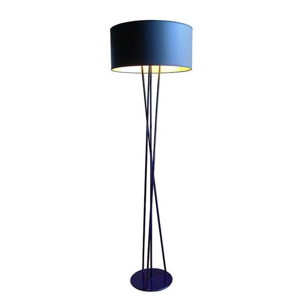 Prototype de lampadaire, structure en métal laqué et abat jour en soie noire contrecollée sur une carte or.