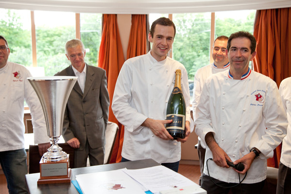 Le jury a couronné Arnaud Faye « Toque de l’année 2011 »