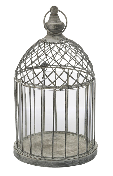 Une lanterne en fer, coloris Antique gris. Existe en hauteur 24 et 32 cm. 23 et 29 €. Lanterne Nanna. Lene Bjerre Design.