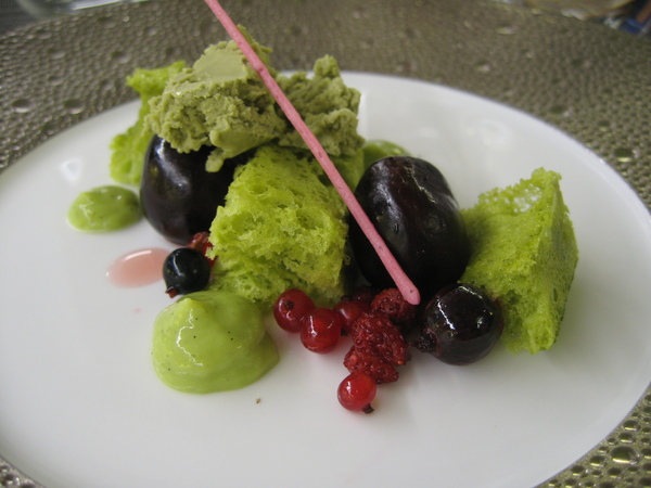 La Cerise, pistache et avocat