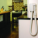 Parfait pour un nettoyage rapide, le Wallyflex convient parfaitement pour le nettoyage des cheveux dans la salle de bains, les petites poussières dans les placards ou encore pour les miettes dans la cuisine. Env. 99 €.