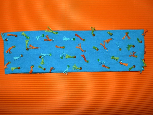 Bandeau de jersey customisé de fils et de perles