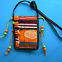 Customiser  une pochette façon" rasta"