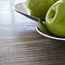 A travers une palette de nuances riches et subtiles, Ecorce permet de reproduire en 3D le veinage vertical ou horizontal. La marque Libéron propose une nouvelle réinterprétation du bois.