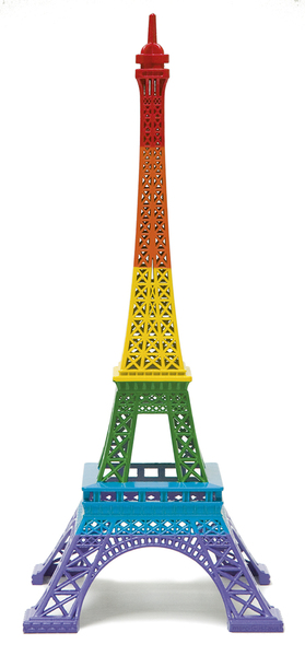 Une Tour Eiffel à la maison. Réalisée en série limitée, en alliage de zinc, elle est habillée de couleurs joyeuses. H 31,5 cm. 40 €. Le Grand comptoir. www.legrandcomptoir.com