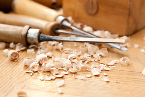 Les limes plates « finisseuses » sont utilisées pour polir et apporter une finition à vos travaux de bricolage. Elles sont parfaitement adaptées à la surface du bois.