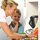 La balance avec tare intégrée permet de peser au fur et à mesure dans le bol du robot La balance avec tare intégrée permet de peser au fur et à mesure dans le bol du robot