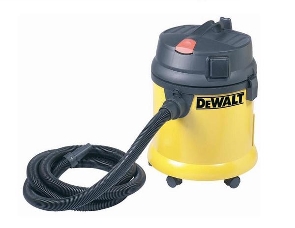 Dewalt : un aspirateur associant puissance et efficacité.