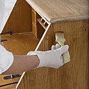 Vous devez veillez à déposer de fines couches de laque sur une surface parfaitement lisse. La dernière couche devra impérativement être encore plus fine que les précédentes.