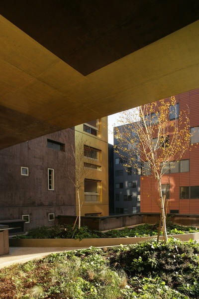 Logements parisiens par Aldric Beckmann et Françoise N’Thépé.