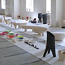 Les 365 objets de Guillaume Bardet réalisés par dix céramistes de la Drôme.