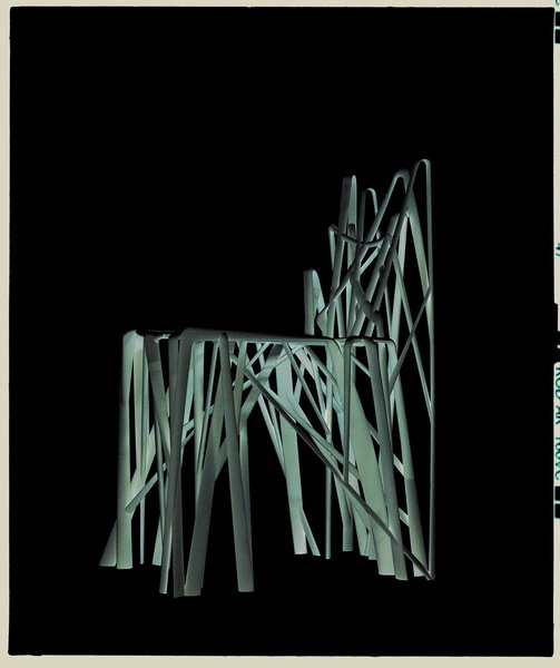 Solid C1 de Patrick Jouin, un siège réalisé en résine liquide par un procédé de prototypage rapide : la stéréolithographie.