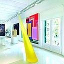 La fondation expose des artistes tels que Albert Oehlen, Anselm Kiefer, Anish Kapoor, Damien Hirst, Douglas Gordon,  Franz West, Gabriel Orozco, Takeshi Murakami, Tom Friedman, Michael Craig-Martin et les espagnols Jaume Plensa et Daniel Canogar.