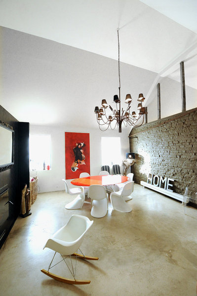 Le site dessolsetdesmurs.com met à disposition des particuliers du matériel professionnel de revêtements de sol et de peintures à des prix imbattables.