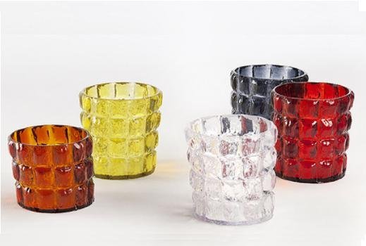 Kartell propose les vases Matelasse de Patricia Urquiola