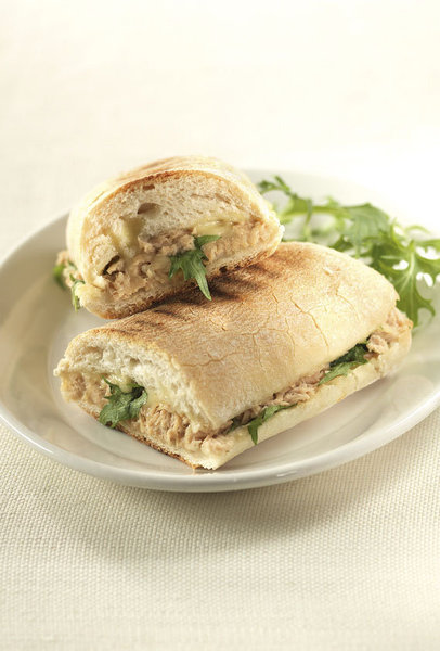 Un sandwich gourmand à l’enrobage italien qui sera le meilleur compagnon des pique-niques estivaux