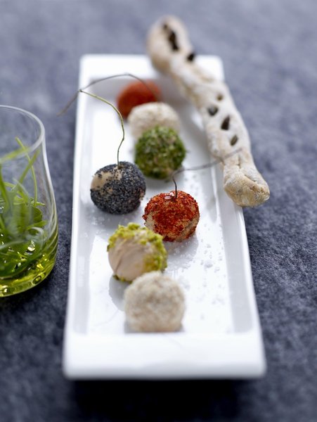 Des billes de foie gras amusantes et gourmandes pour égayer l’apéritif .
