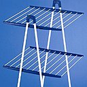 L'étendoir spatial présente une longueur d'étendage d'environ 40 mètres, et reste très bon marché (entre 20 et 60 euros).