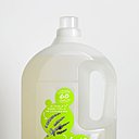 Lessive liquide Biocoop à l'huile essentielle de lavande, 1 litre, 9,95 euros l'unité. Lessive liquide Biocoop à l'huile essentielle de lavande, 1 litre, 9,95 euros l'unité.
