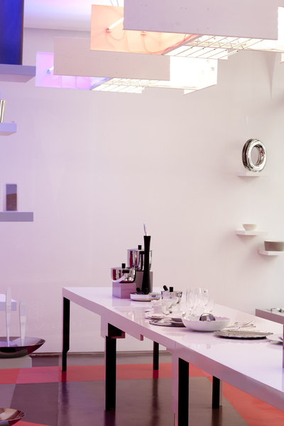 Des halos enchanteurs jaunes et bleus pour la section Set.