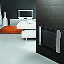 Panneau rayonnant De’Longhi 1500 W fixé au mur. Prix indicatif : 79,99€.