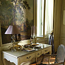 La société Grange procède, pour cette rentrée, au lancement de sa toute nouvelle collection de mobilier d'antan.