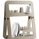 Le designer Ernest Perera invente l’égouttoir Aurea pour la marque de design Delica. Vertical, tout de bois compressé imputrescible, cet égouttoir ne prend pas de place et participe à la déco de votre cuisine.