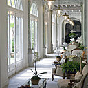 Les Prés d’Eugénie dans une atmosphère coloniale en douce blancheur