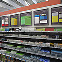 67 % des bricoleurs peu expérimentés déclarent ne pas bricoler plus souvent à cause  d’un sentiment d’incompétence ou d’une absence d’apprentissage, 47 % préfèrent faire appel à un tiers et 38 % ne se considèrent pas assez équipés.